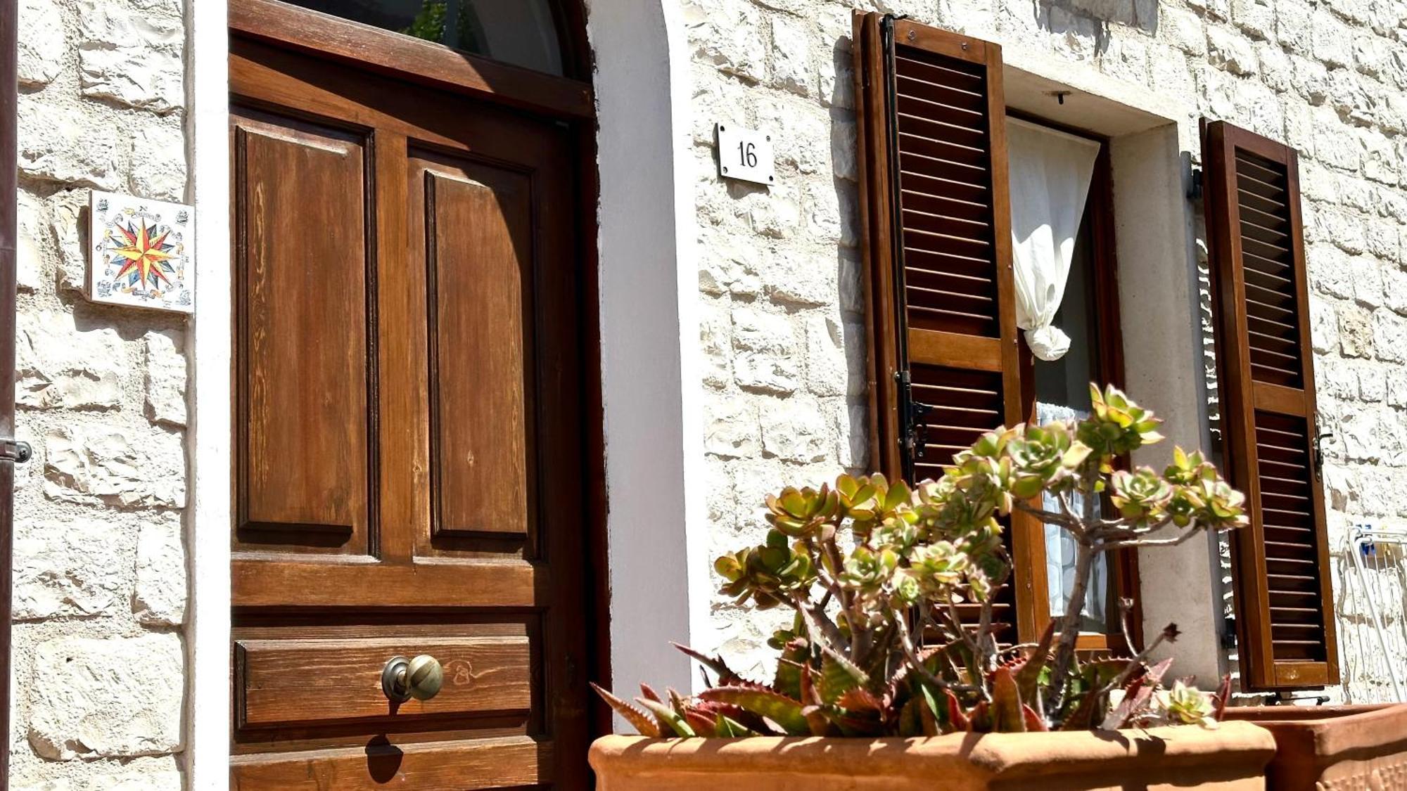 S178 - Sirolo, Delizioso Cielo-Terra Con Ingresso Indipendente Apartment Exterior foto